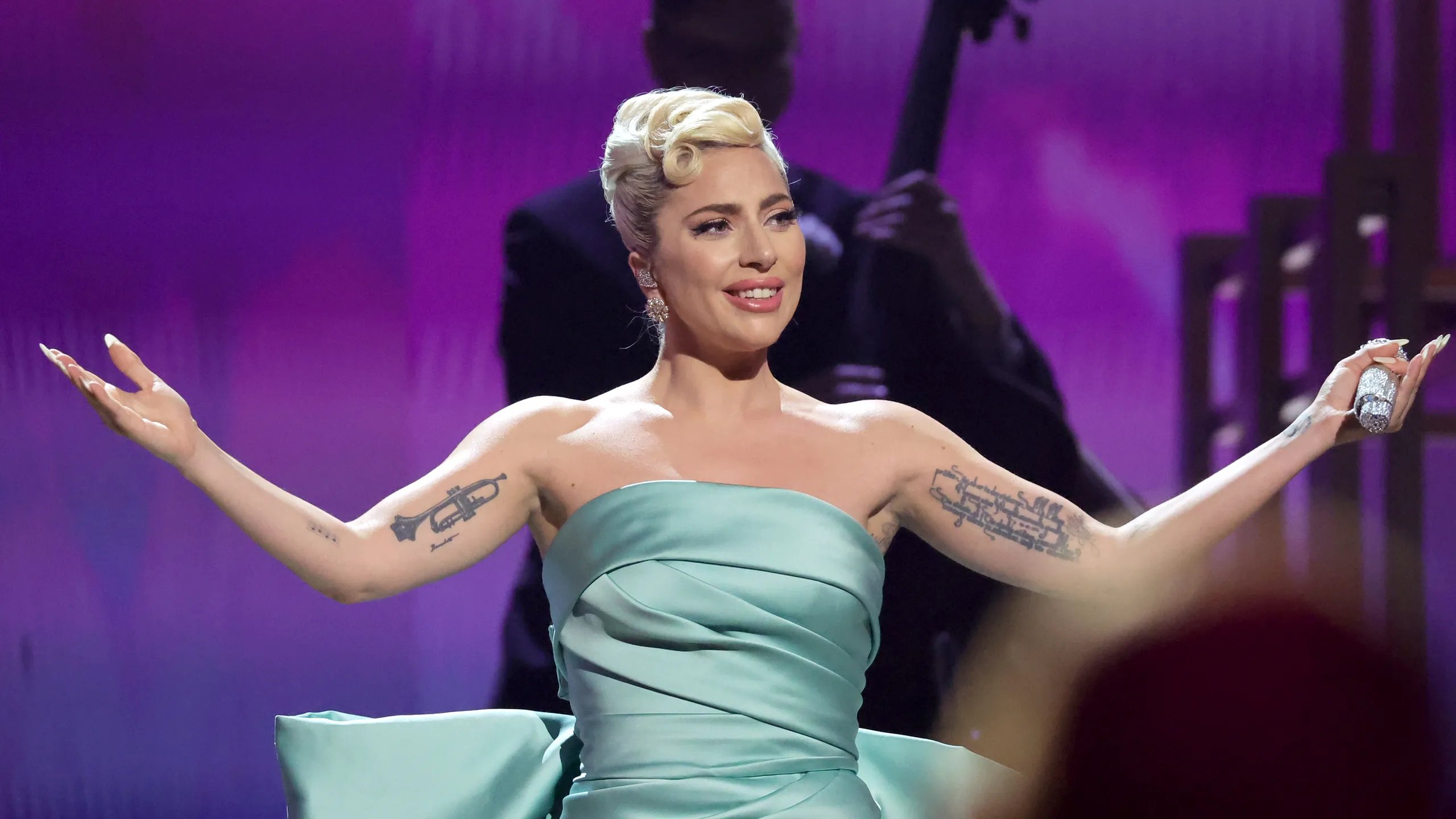 Lady Gaga Leaderlix